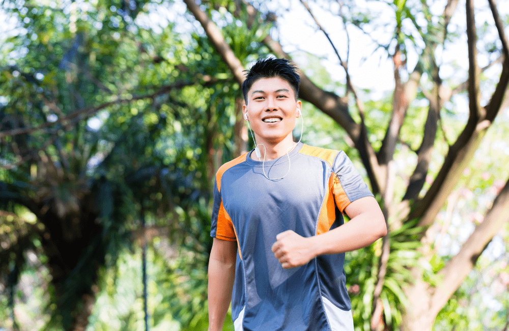 แนะนำ ท่าออกกำลังกายลดพุง ผู้ชาย ง่าย ๆ อยากมีซิกแพคต้องลอง!